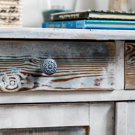 Square With Balcony By Renters