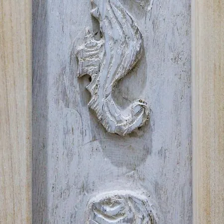 Apartamento Square With Balcony By Renters *