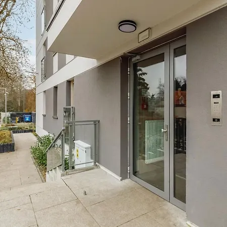 דירה Square With Balcony By Renters