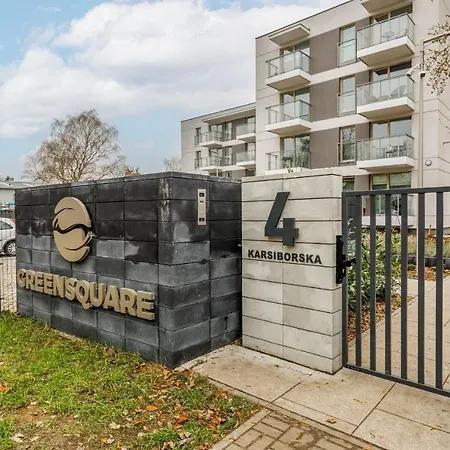 Square With Balcony By Renters דירה Świnoujście