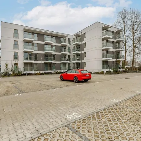 Square With Balcony By Renters